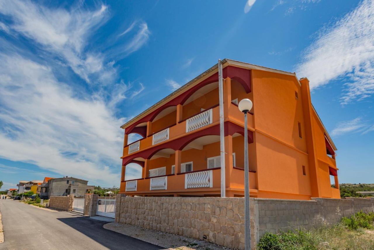 Kameni Put Apartment Ražanac Exterior foto